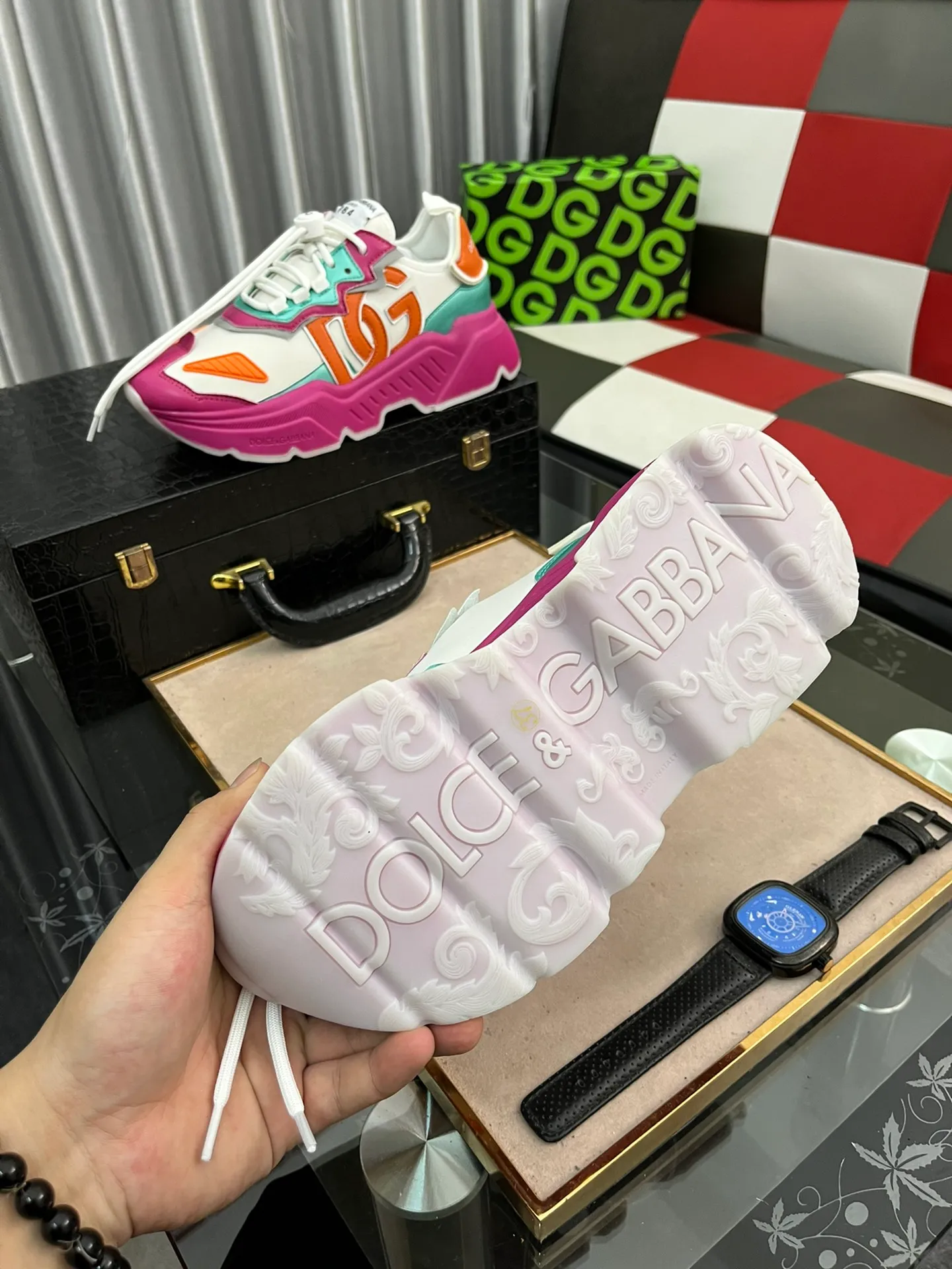 Ex-factory price 480⌚️⌚️[DG] Men's casual shoes, high-end quality, synchronized with counters, the version is compared with the original version, the upper is imported cowhide and the outsole is glued, the lining is full cowhide, exquisite and luxurious, size: 38–453⃣️Colors available